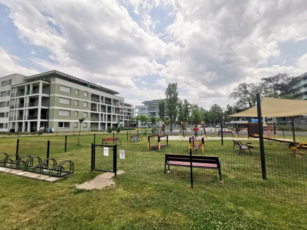 Vizpart Honved Apartman Balatonlelle Exterior photo